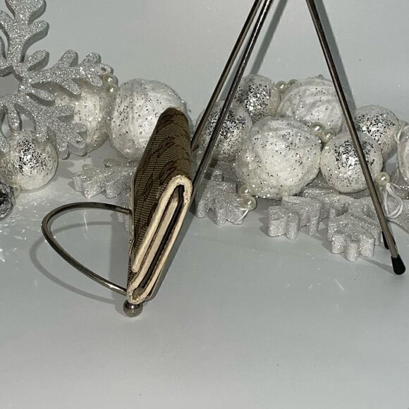 AUTHENTIC GUCCI GG LOGO 6 KEY WALLET - Picture 4 of 10